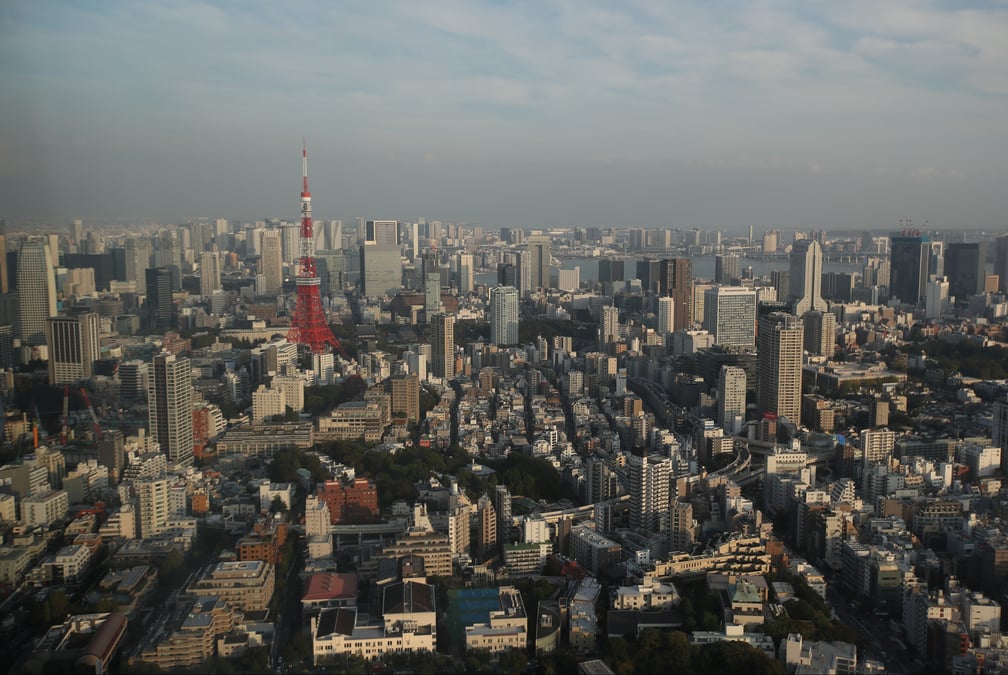 Coronavirus: tokyo songe a baisser son niveau d'alerte, rapporte la chaine nhk