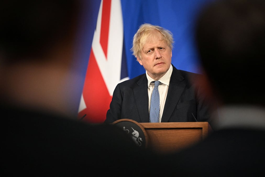 Grande-bretagne: johnson voit grandir la menace d'un vote de confiance