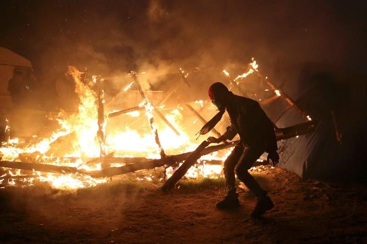 Incendies dans la "jungle" de calais