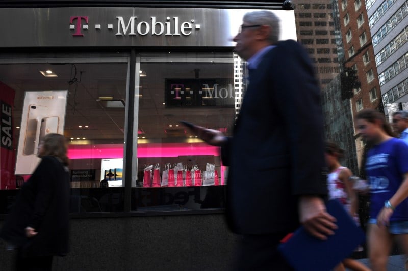 T-mobile et sprint finalisent les termes de leur fusion