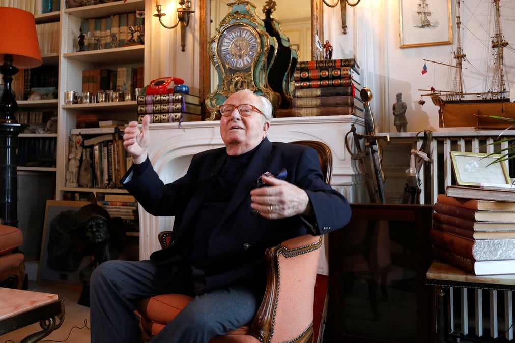 Le parlement europeen leve l’immunite du depute jean-marie le pen