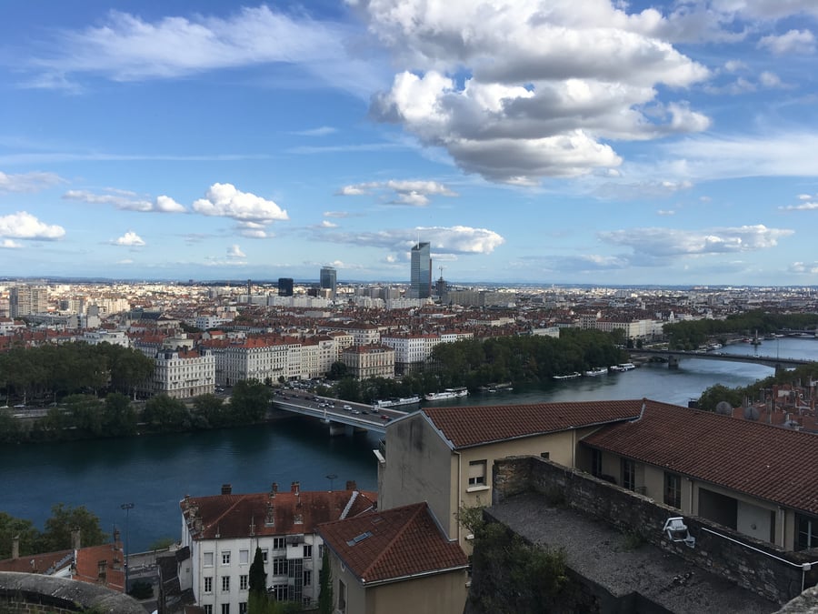 Lyon vue generale rive Rhone
