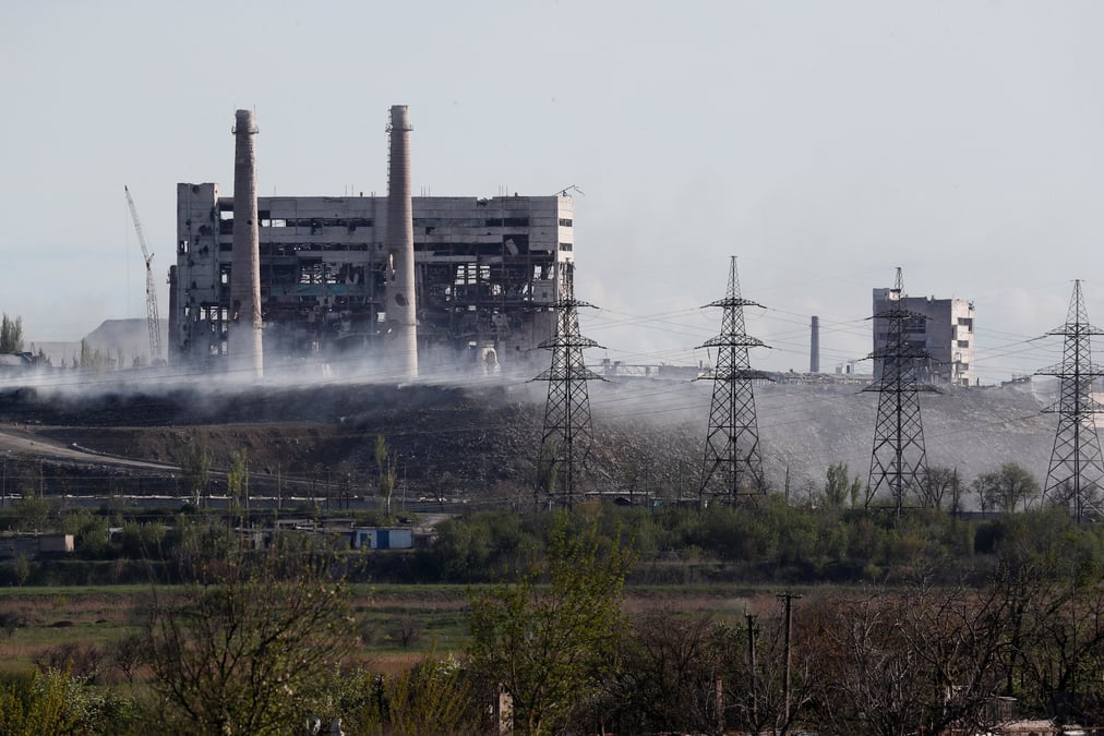 Ukraine: zelensky se dit pret a maintenir la treve a l'usine azovstal