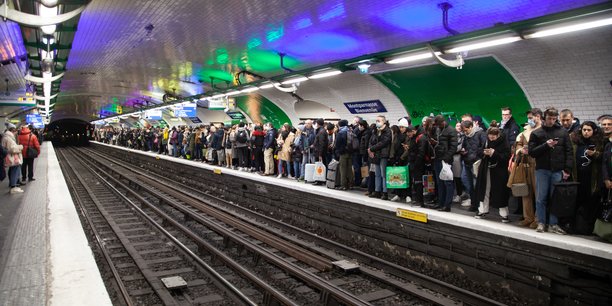 Les annonces syndicales font craindre à la direction de la RATP de fortes perturbations pendant les Jeux olympiques et paralympiques.