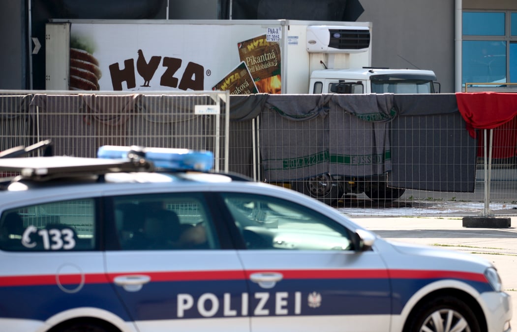 Les corps de 71 migrants retrouves dans un camion en autriche