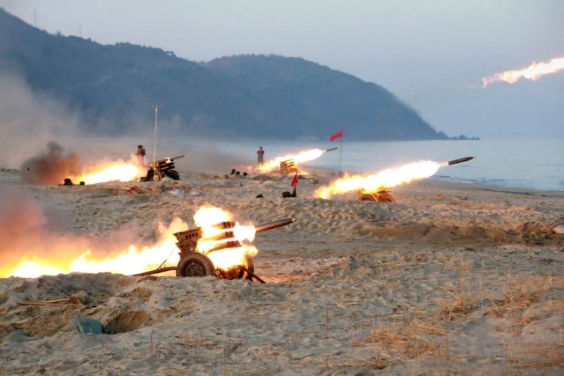 Pyongyang menace d'abattre des bombardiers americains