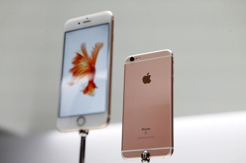 Apple attend un demarrage record pour ses nouveaux iphone