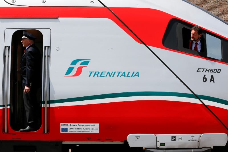 Contrat de 4,5 milliards d'euros pour alstom, hitachi et stadler