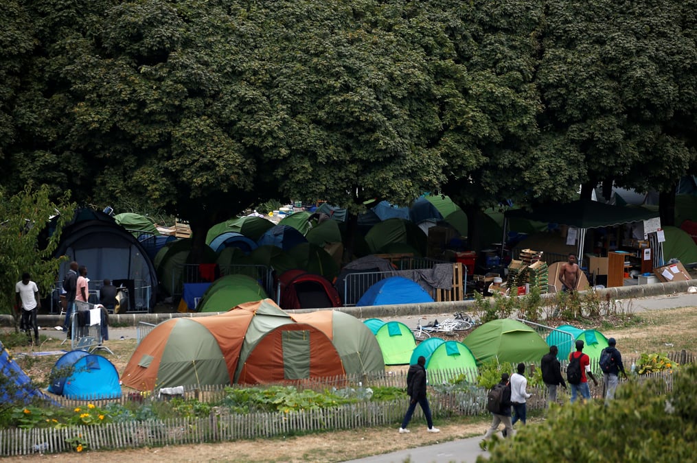 Migrants: les recevoir, sinon payer, proposent paris et berlin