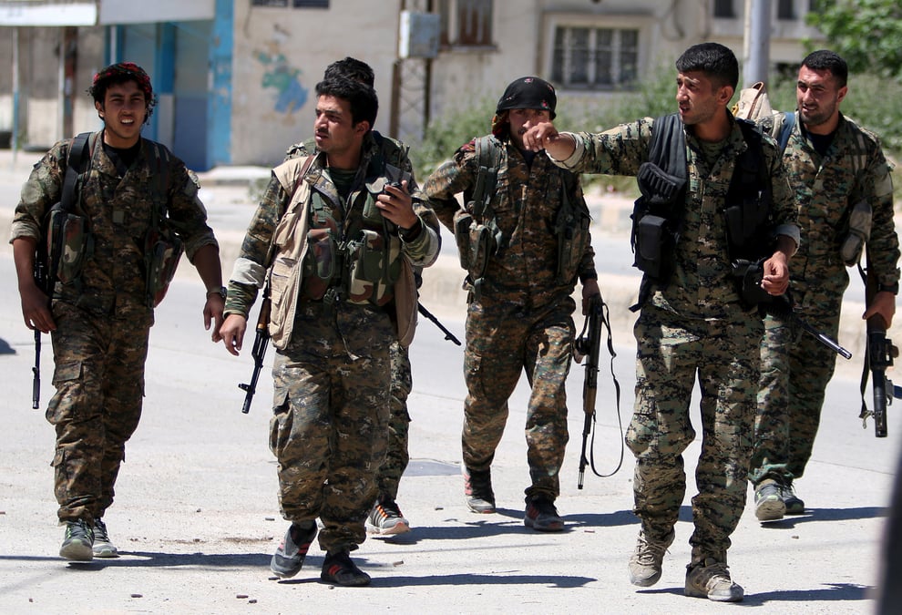 Syrie: les russes implantent une base en accord avec l'ypg kurde