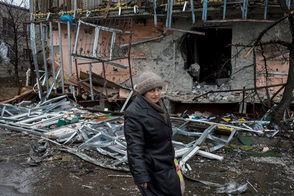 Le president ukrainien accuse les separatistes de ne pas respecter la treve dans l'est