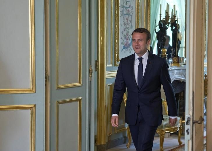 Lrem largement en tete pour les legislatives, selon ifop