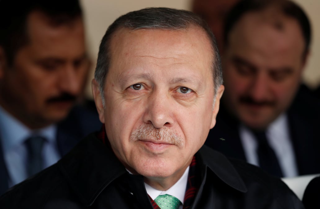 Des soldats turcs condamnes pour avoir tente de tuer erdogan
