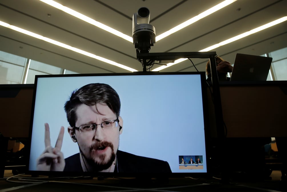 Pas de reaction de macron a attendre sur snowden