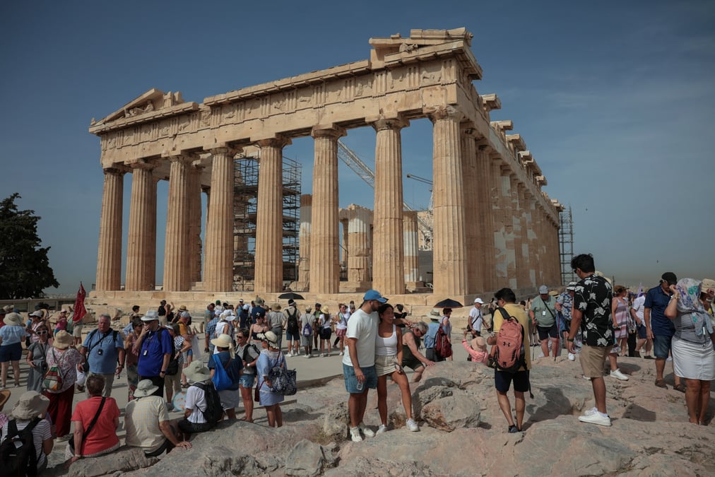 Le temple du parthenon sur le site archeologique de la colline de l'acropole, a athenes