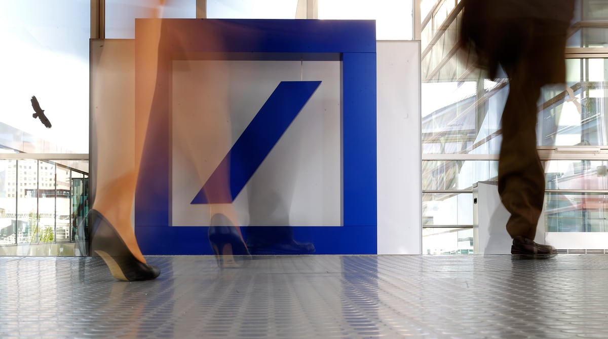 Une fusion deutsche bank-commerzbank n'aurait pas de sens, selon un conseiller a berlin