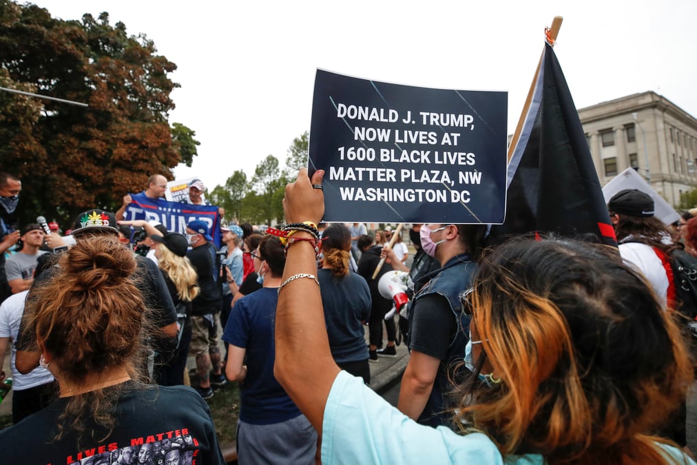Les manifestants antiracistes resolus a poursuivre malgre la rhetorique securitaire de trump
