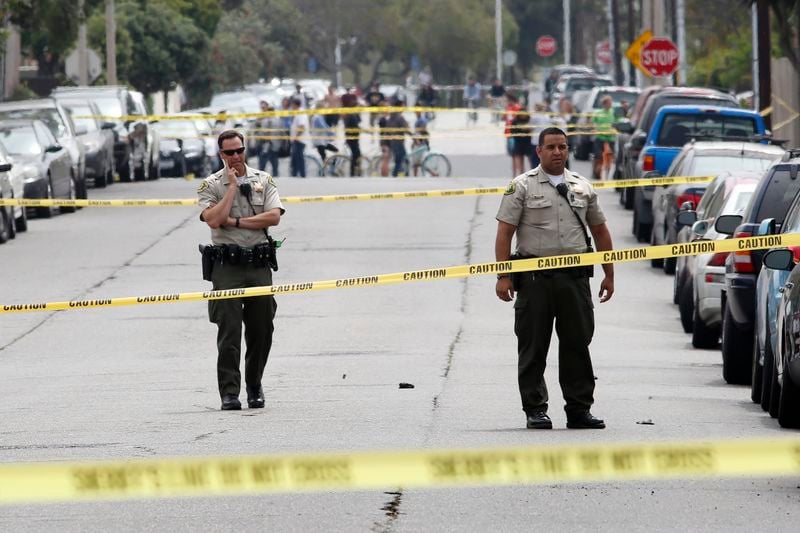 Un jeune homme tue six personnes en Californie