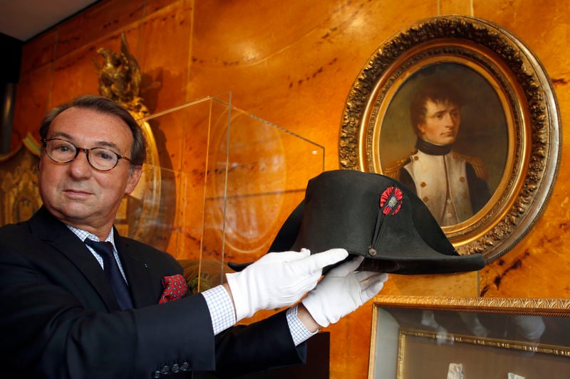 Un bicorne de Napoléon adjugé pour près de 1,9 million d'euros