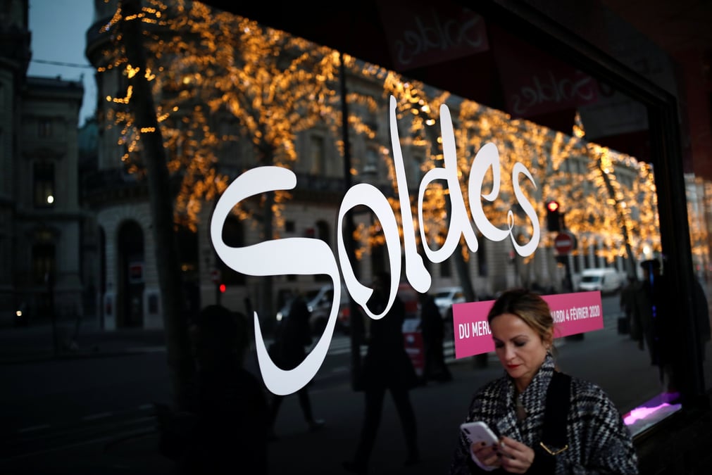 Premier jour des soldes d'hiver en france