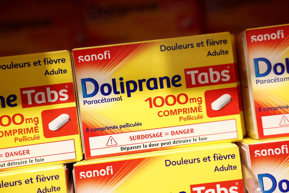 L'Elysée et le gouvernement suivent de près ce dossier très symbolique, alors que le paracétamol - le principe actif du Doliprane - s'était fait rare dans les pharmacies pendant quelques mois, à partir de la fin 2022.
