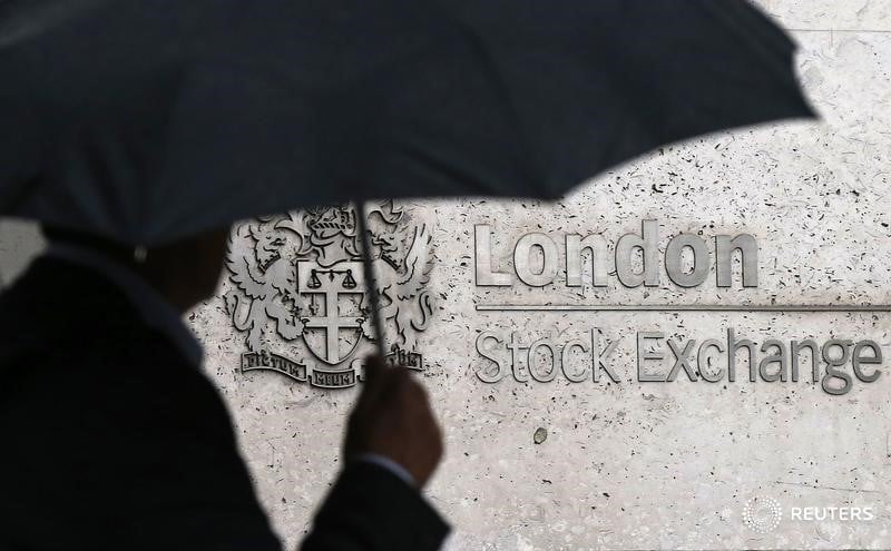 Diverses tendances pour les bourses europeennes a mi-seance