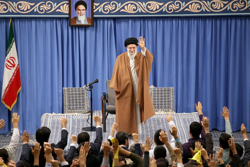 Iran: les etats-unis sanctionnent neuf proches de l'ayatollah khamenei