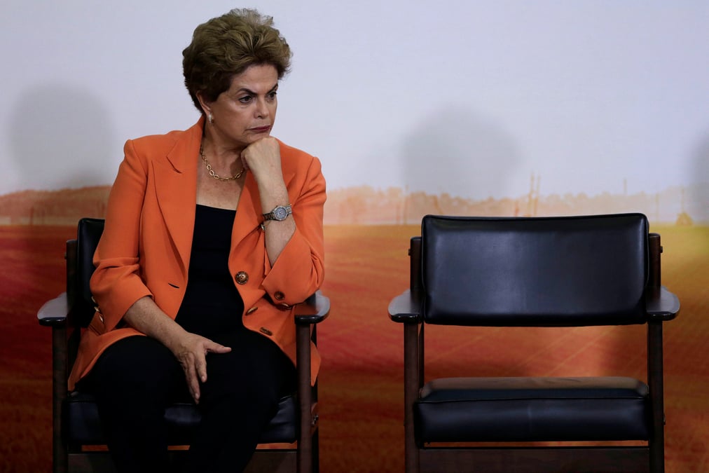 Repit pour dilma rousseff sur la voie de sa destitution