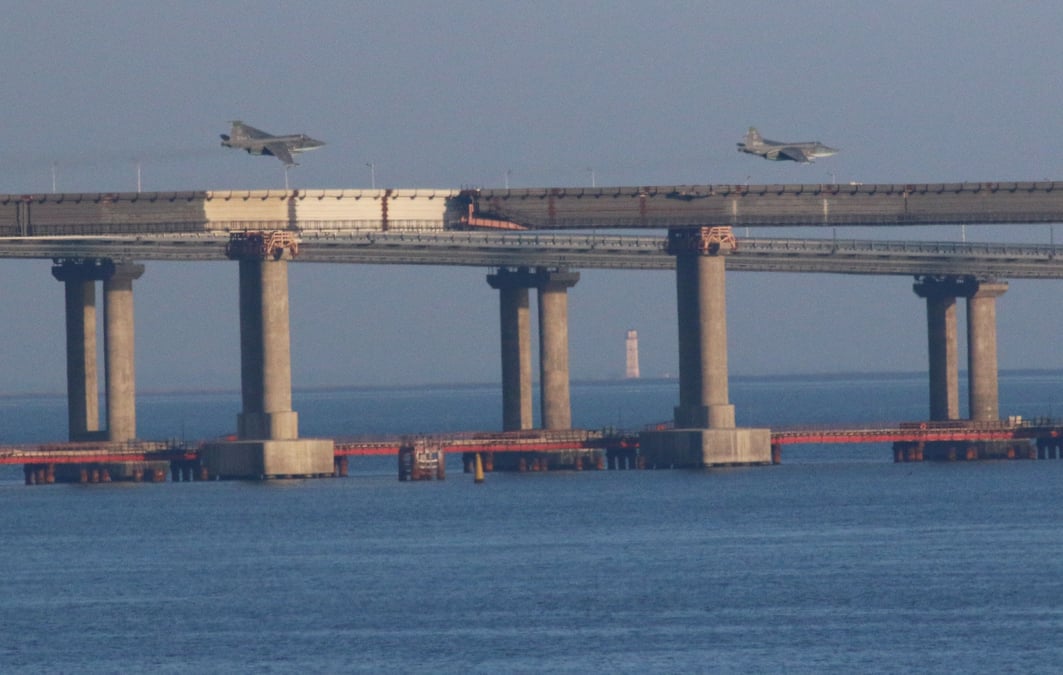 Paris appelle la russie a liberer navires et marins ukrainiens