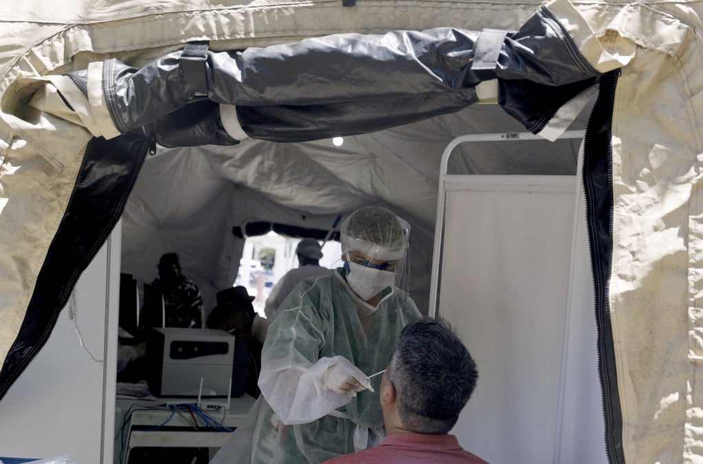 Coronavirus: le bilan au bresil depasse les 9 millions d'infections