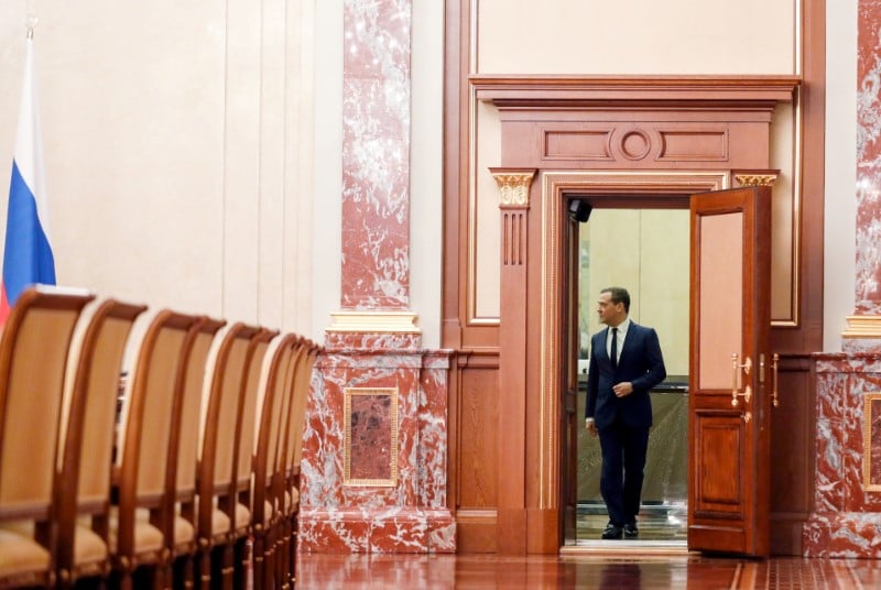 Russie: le gouvernement medvedev demissionne