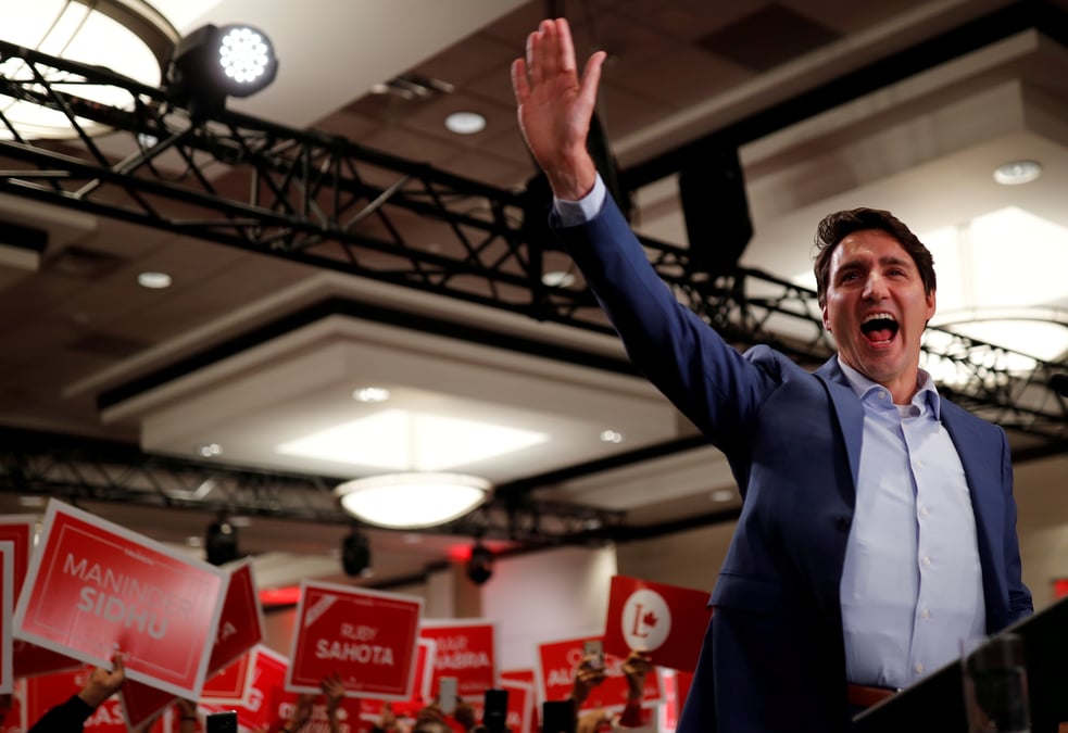Canada: trudeau muni d'un gilet pare-balles lors d'un meeting de campagne