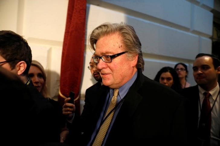 Steve bannon exclu du conseil de securite de la maison blanche