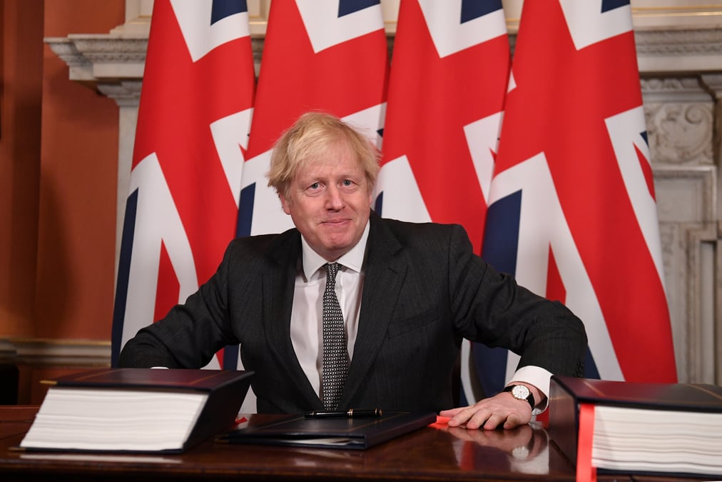 Gb: johnson "fier" d'ouvrir la voie a la citoyennete de residents de hong kong