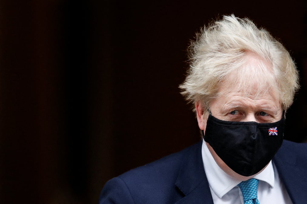 Grande-bretagne: johnson a recu un rapport sur les infractions au confinement