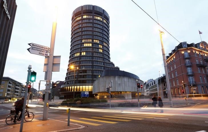 Les taux negatifs inquietent la banque des reglements internationaux