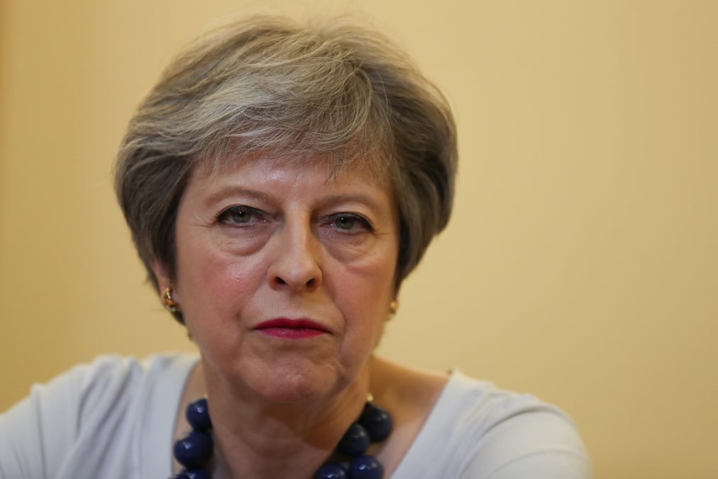 May reunit son cabinet pour evoquer une action militaire en syrie