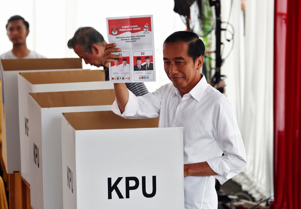 Widodo en tete des premieres estimations en indonesie