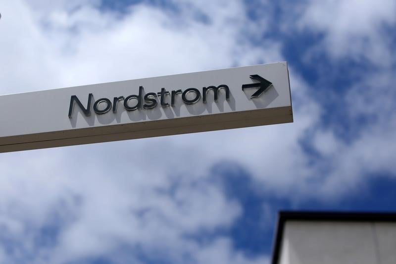 Nordstrom a suivre a wall street