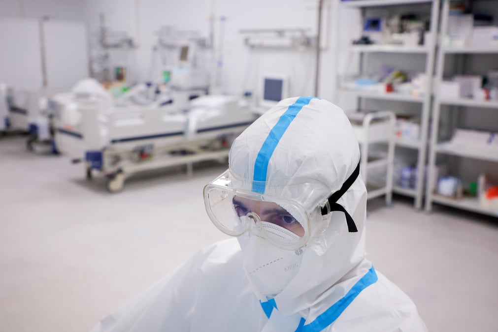 Coronavirus: en russie, les nouveaux cas a un plus bas depuis octobre