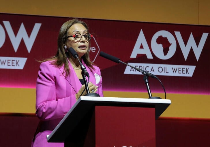 Amani abou-zeid, la commissaire de l'union africaine (ua) charge des infrastructures et de l'energie, s'exprime lors de l'africa oil week au cap
