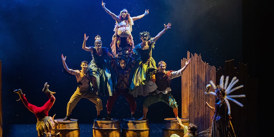 L’ensemble musical Le Poème harmonique se produit en concert baroque avec des artistes de cirque.