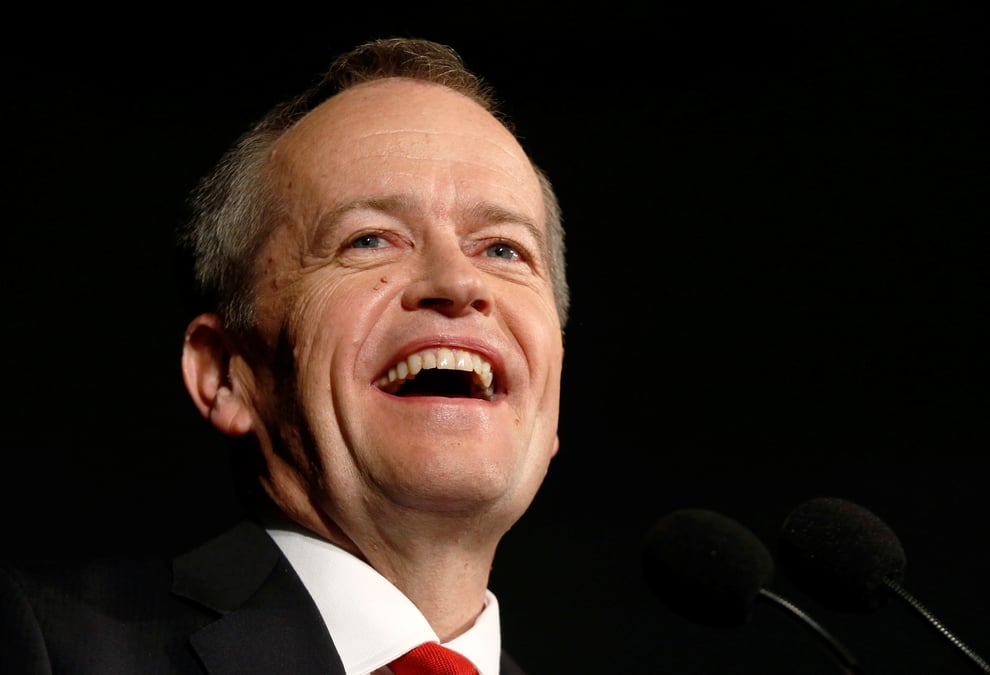 Le labour australien en tete des elections mais sans majorite