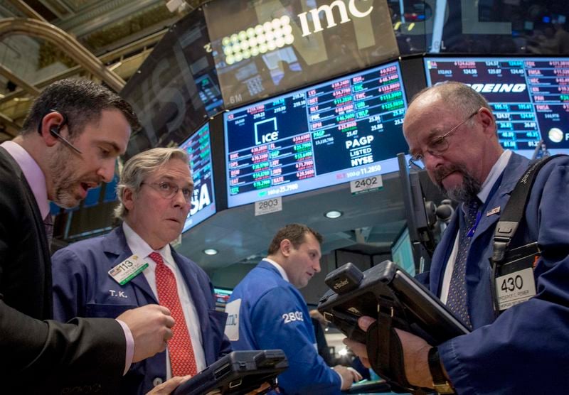 Le Dow Jones finit stable, le Nasdaq gagne 0,19%