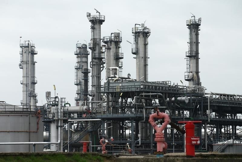 Le secteur du petrole bascule dans le rouge 