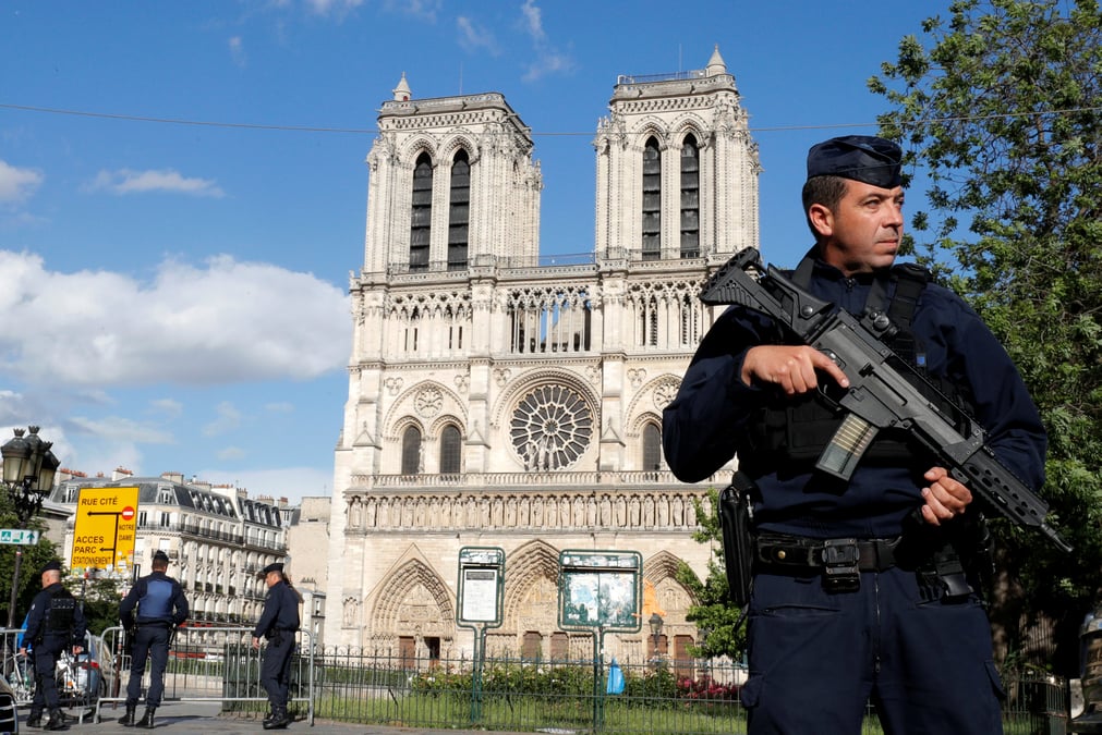 L'attaque de notre-dame serait, a priori, un cas isole