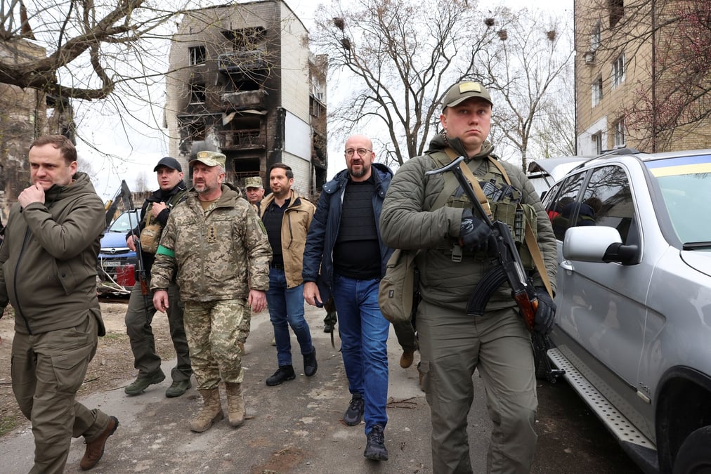 "l'histoire n'oubliera pas", dit charles michel lors d'une visite a kyiv