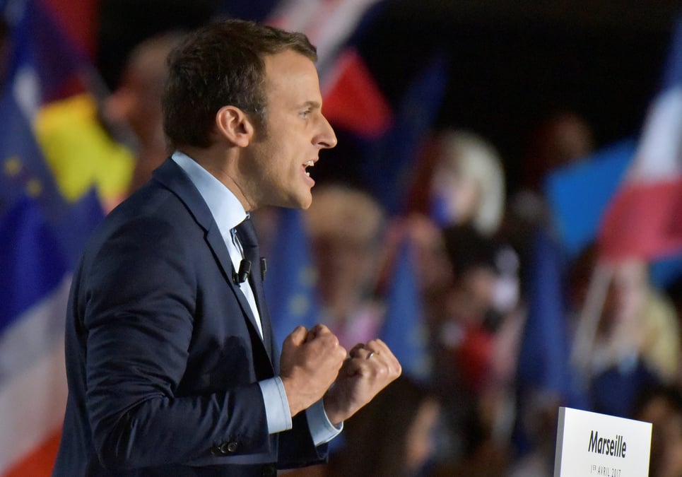 Macron se presente comme le meilleur pour battre le pen