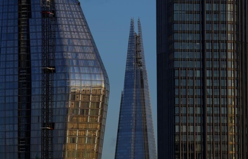May recoit des banquiers pour discuter des implications du brexit