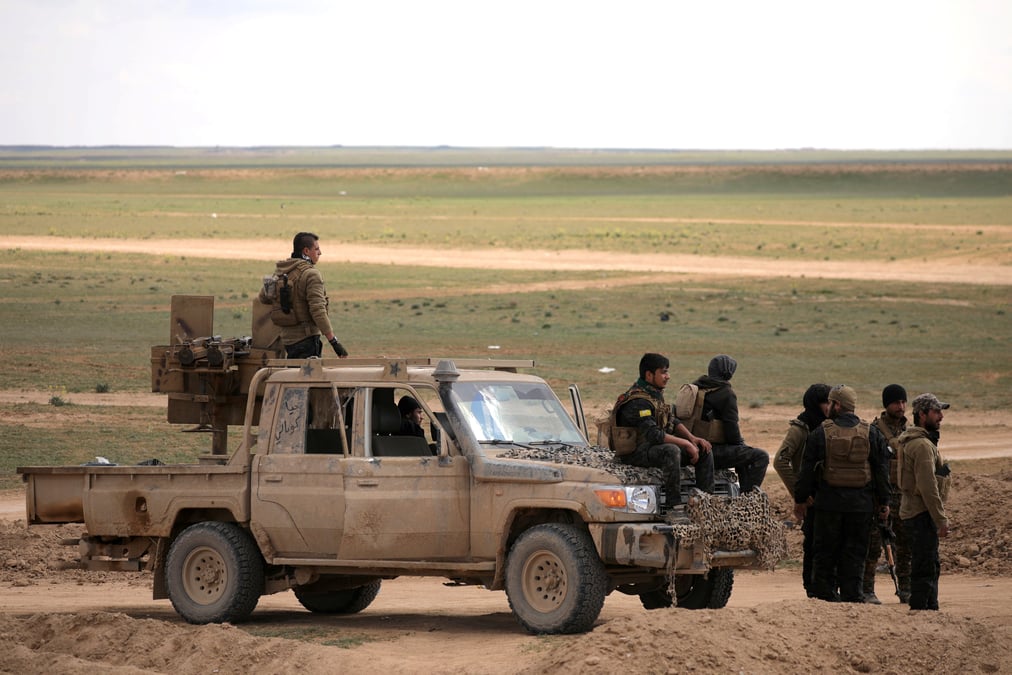 Lente progression des fds face aux islamistes dans l'est syrien